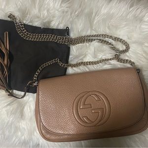 Gucci pebble skin beige flap bag
